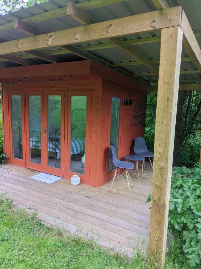 Stay Wild Retreats 'Glamping Pods And Tents' Wrexham Exterior photo